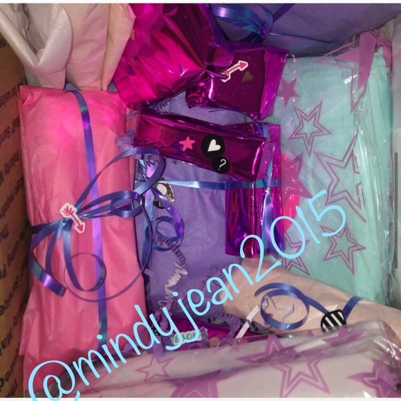 🔥ONLY 2 left!!! “5-$28” Mystery Beauty Box!! - Picture 6 of 10